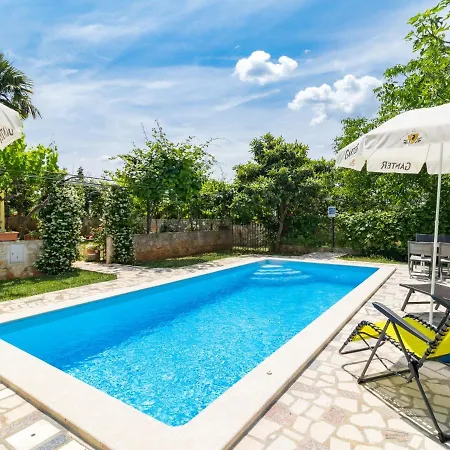Apartment Villa Sandra-2 By Interhome *